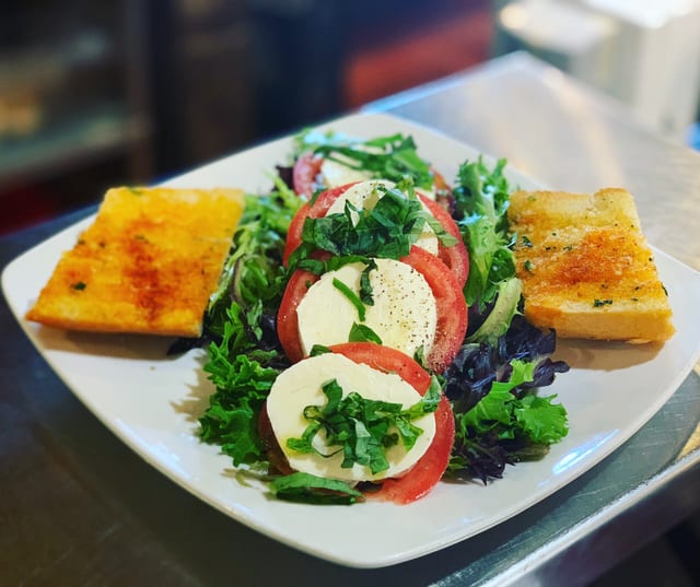Insalata Caprese.