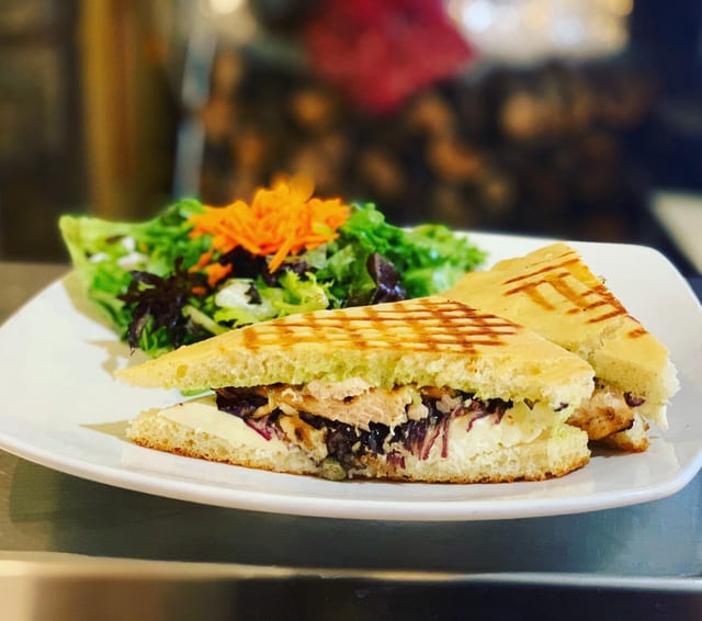 Al Salmone Sandwich.
